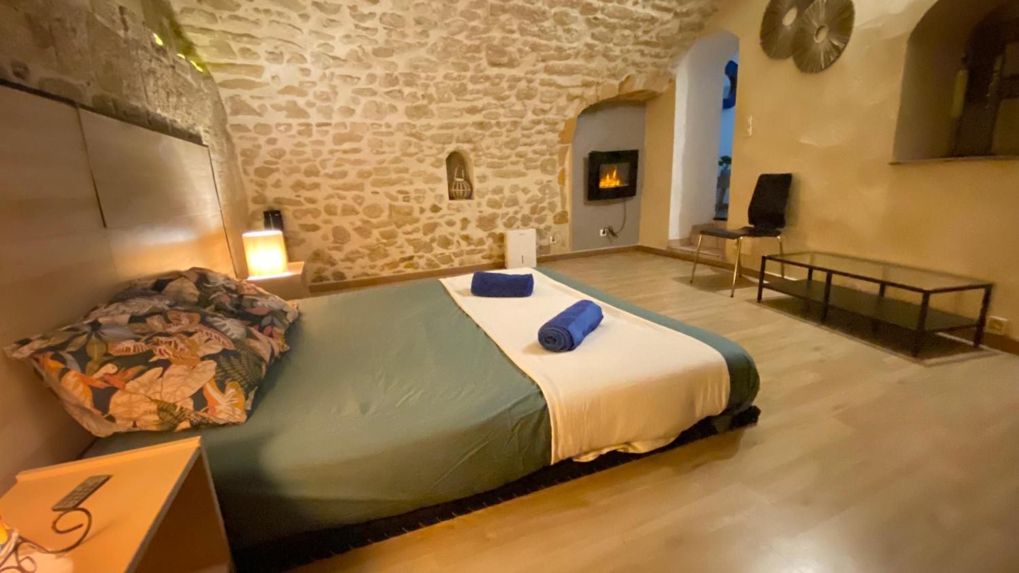 La + Belle Chambre Voutee Au Coeur De 몽펠리에 외부 사진